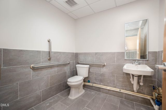 5621 Departure Drive 101, Raleigh, NC 27616