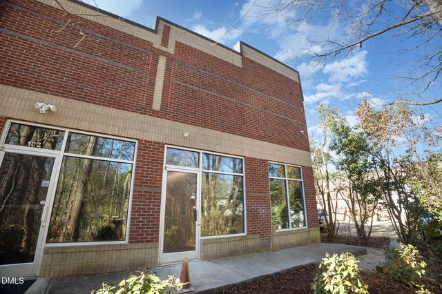 5621 Departure Drive 101, Raleigh, NC 27616