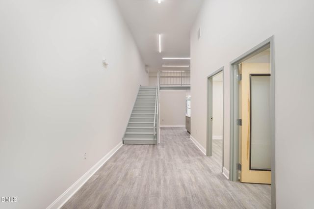 5621 Departure Drive 101, Raleigh, NC 27616