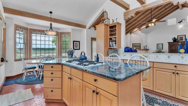 535 Cacahuate SW, Albuquerque, NM 87105