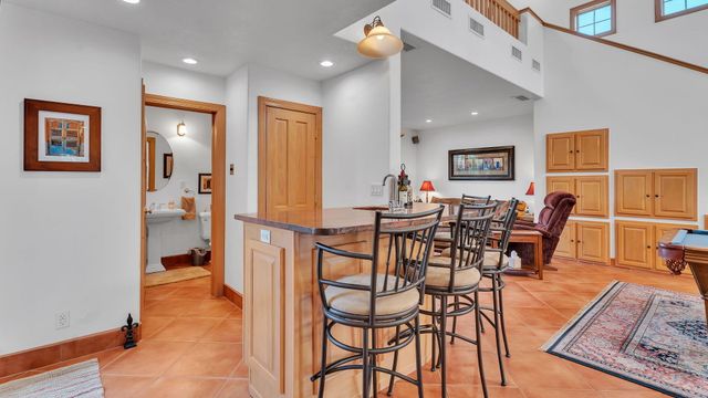 535 Cacahuate SW, Albuquerque, NM 87105