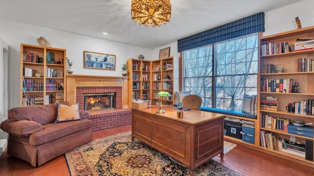 535 Cacahuate SW, Albuquerque, NM 87105