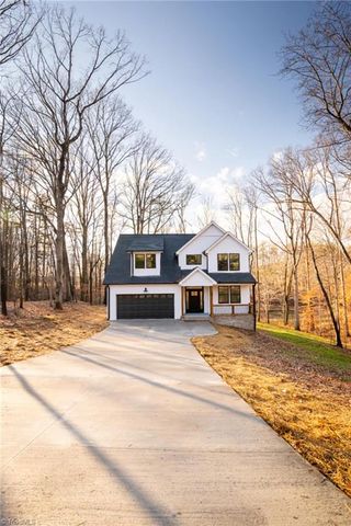 205 Crestwood Drive, Pilot Mountain, NC 27041
