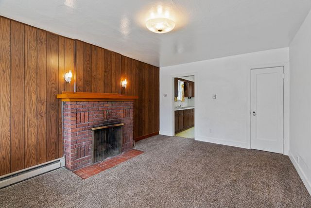 917 E Bridgeport Ave, Spokane, DE 99207