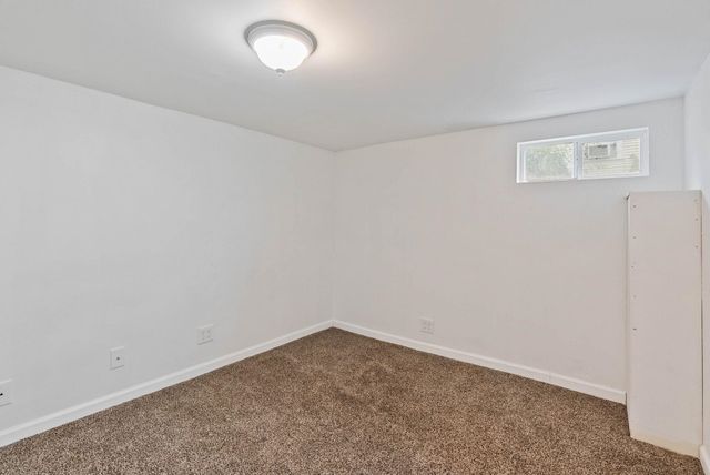 917 E Bridgeport Ave, Spokane, DE 99207