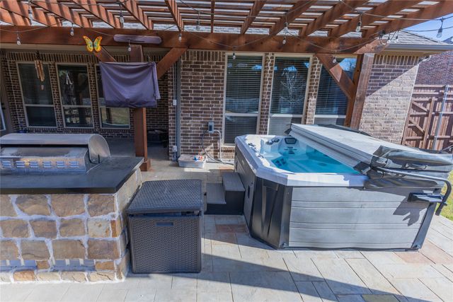 6205 Prairie Hill Lane, Flower Mound, TX 75028