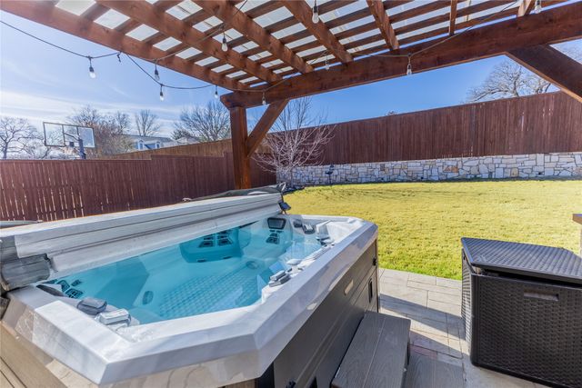 6205 Prairie Hill Lane, Flower Mound, TX 75028