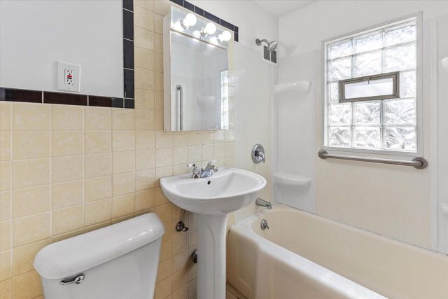 821 Lombard AVENUE, Racine, WI 53402