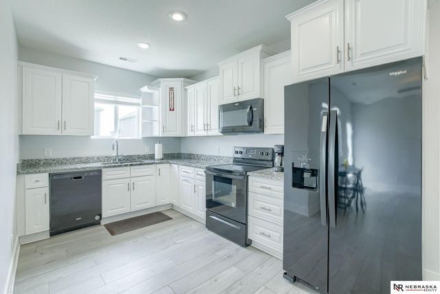 10213 N 152nd Avenue, Bennington, NE 68007