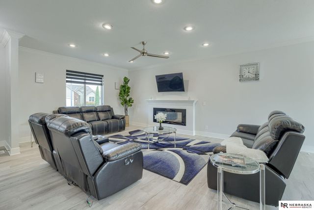 10213 N 152nd Avenue, Bennington, NE 68007