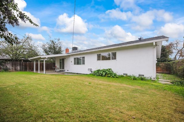 3011 De Ovan Ave, Stockton, CA 95204