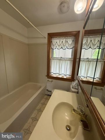 239 RIDGE RD, Claymont, DE 19703