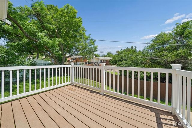 9668 Amona Court, Affton, MO 63123