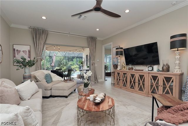 1169 S Town And River DR, Fort Myers, FL 33919