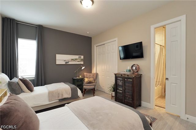 1169 S Town And River DR, Fort Myers, FL 33919