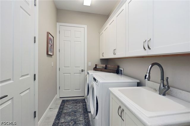 1169 S Town And River DR, Fort Myers, FL 33919