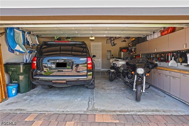 1169 S Town And River DR, Fort Myers, FL 33919
