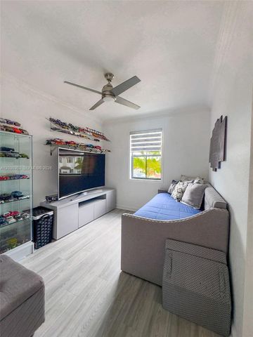 4715 Caspian Way, Davie, FL 33314