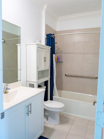 4715 Caspian Way, Davie, FL 33314
