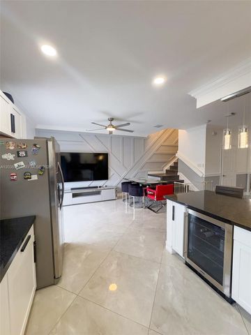 4715 Caspian Way, Davie, FL 33314