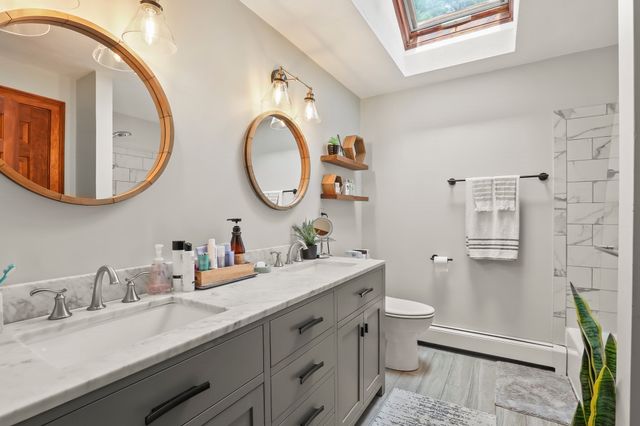5 Dawn Way, Carver, MA 02330