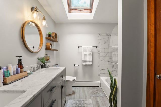 5 Dawn Way, Carver, MA 02330