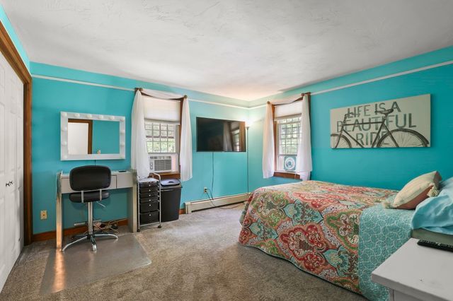5 Dawn Way, Carver, MA 02330
