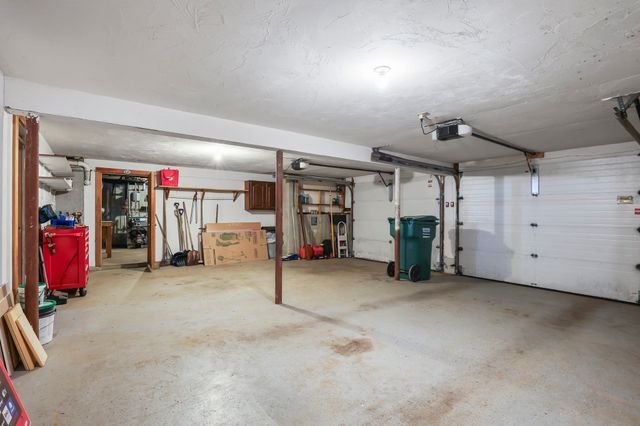 5 Dawn Way, Carver, MA 02330