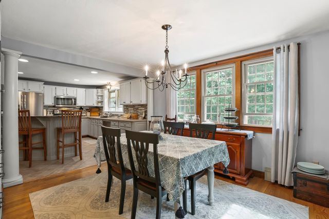 5 Dawn Way, Carver, MA 02330