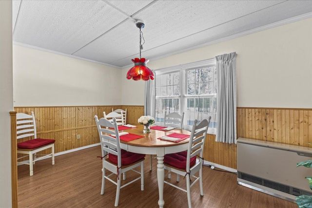 125 Kennedy Dr Apt 3, South Burlington, VT 05403