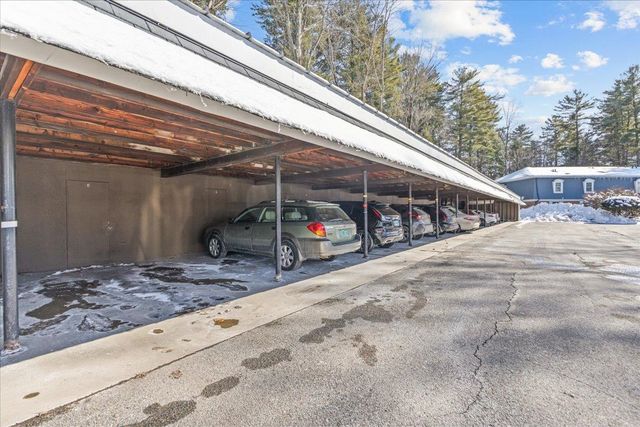 125 Kennedy Dr Apt 3, South Burlington, VT 05403