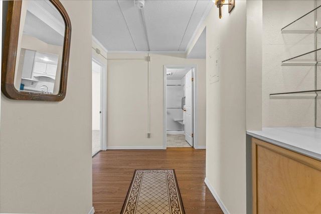 125 Kennedy Dr Apt 3, South Burlington, VT 05403