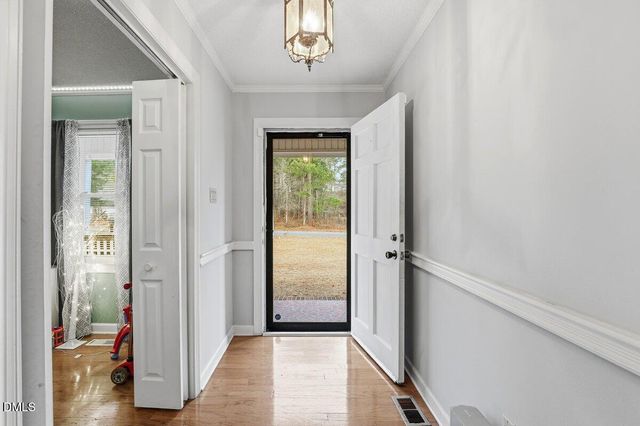 209 Crestwood Drive, Goldsboro, NC 27530