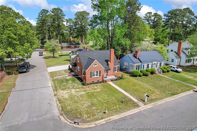 210 W 21st Street N, Lumberton, NC 28358