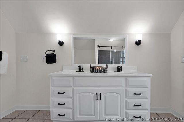 210 W 21st Street N, Lumberton, NC 28358