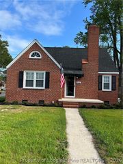 210 W 21st Street N, Lumberton, NC 28358