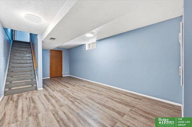 6524 Lafayette Avenue, Omaha, NE 68132