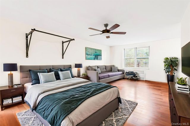 1300 Midland Avenue B42, Yonkers, NY 10704