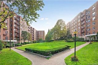 1300 Midland Avenue B42, Yonkers, NY 10704