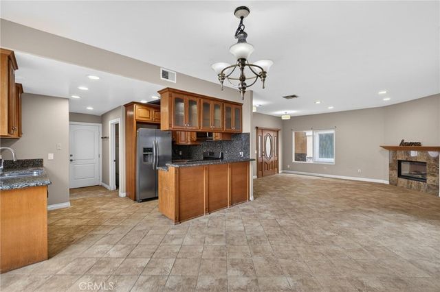 15422 Freeman Avenue, Lawndale, CA 90260