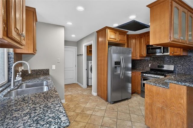 15422 Freeman Avenue, Lawndale, CA 90260