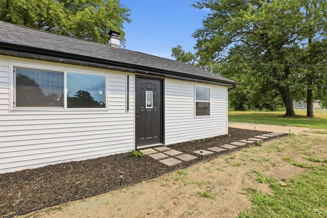 9095 East Road, Burt, MI 48417