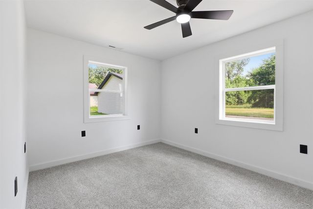 9095 East Road, Burt, MI 48417