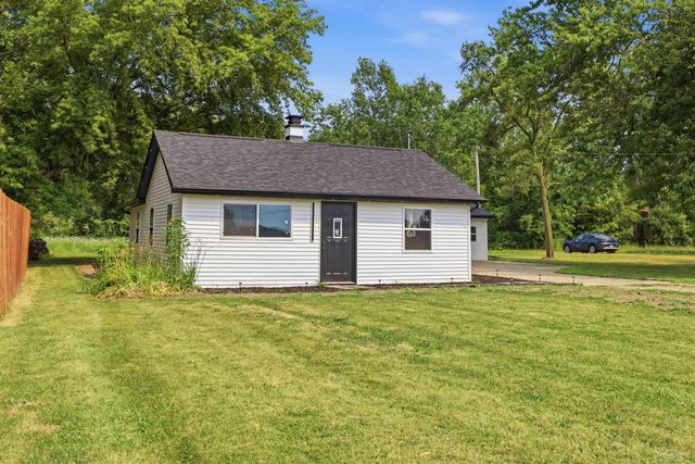 9095 East Road, Burt, MI 48417