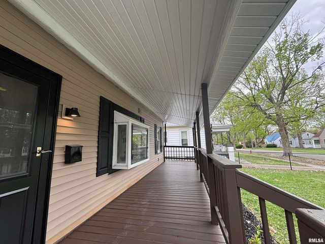 524 ROSEHILL Avenue, Springfield, IL 62704