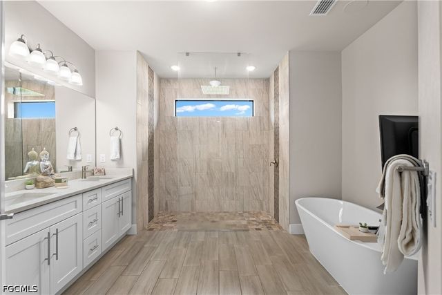 2711 18th ST W, Lehigh Acres, FL 33971