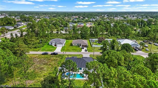 2711 18th ST W, Lehigh Acres, FL 33971