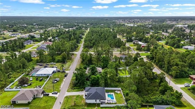 2711 18th ST W, Lehigh Acres, FL 33971