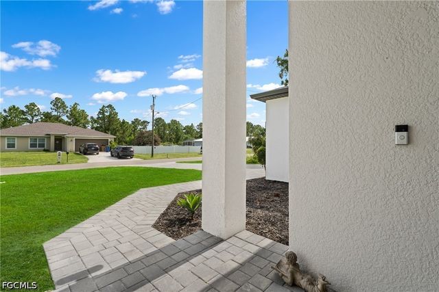 2711 18th ST W, Lehigh Acres, FL 33971