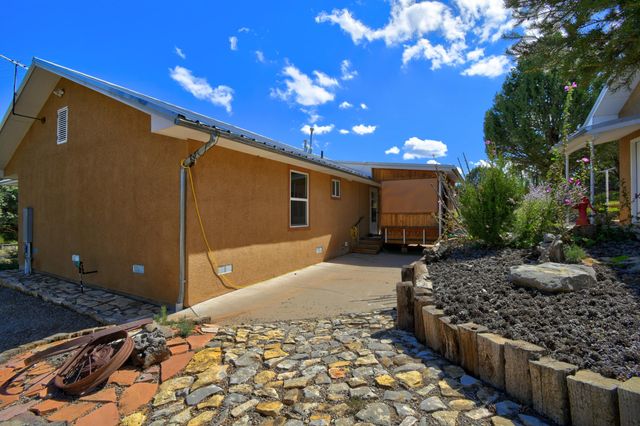 49 El Cedro Road Road, Tijeras, NM 87059